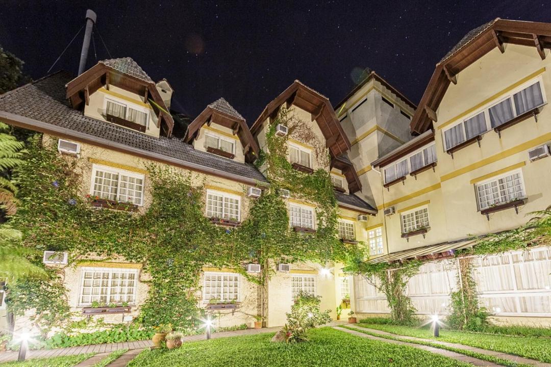Tri Hotel Le Chateau Gramado Esterno foto