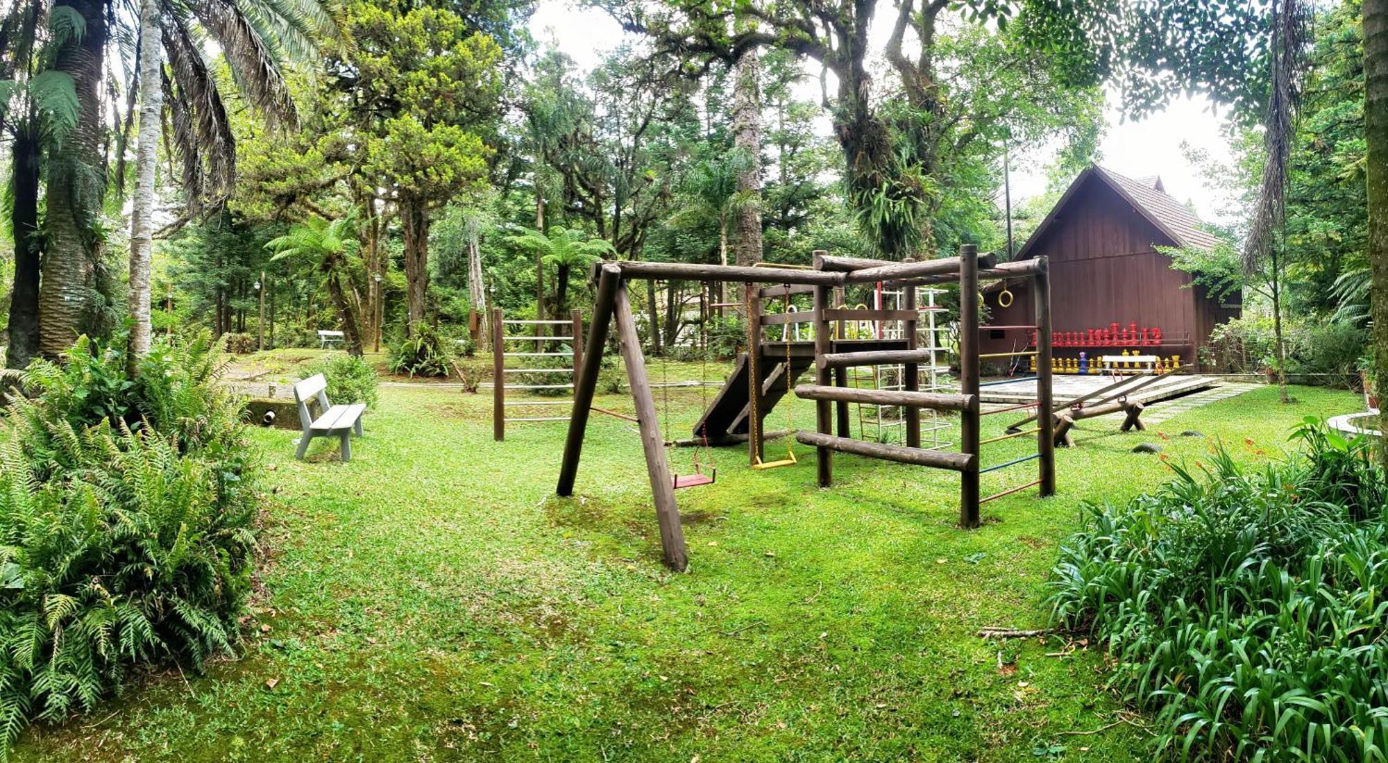 Tri Hotel Le Chateau Gramado Esterno foto